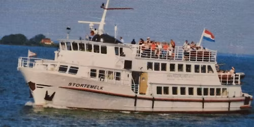 Love=Love Boat — Uitgaan in Zaandam