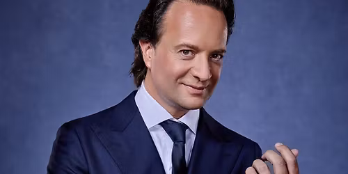 William Janz brengt Julio Iglesias tot leven in De Bull — muziek in Zaandam