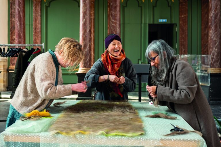 Draden van ons Nederlandse slavernijverleden — museum-expo in Zaandam