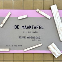 Maaktafel in de Bieb